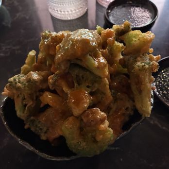 PLANTA Queen Chicago - BANG BANG BROCCOLI - Sushi Bars Near Me - Chicago, Illinois PLANTA Queen Chicago - BANG BANG BROCCOLI - Sushi Bars Near Me - Chicago, Illinois