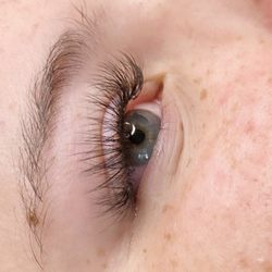 Urban Brows - Beaumont - Eyelash Extensions Beaumont
