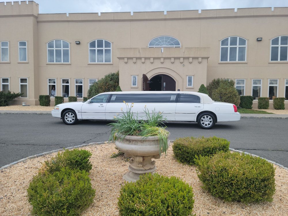 AL’S TAXI & LIMOUSINE SERVICE Updated September 2024 40 Photos & 12
