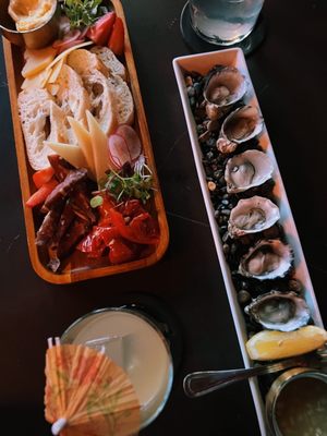 Fools and horses by null