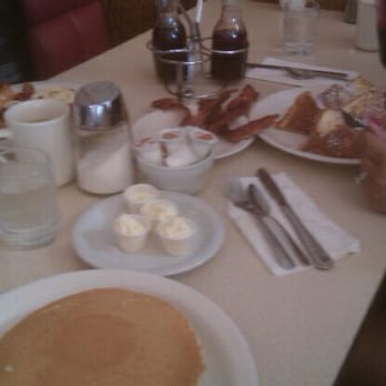 The Pancake Chef - American Near Me - SeaTac, Washington