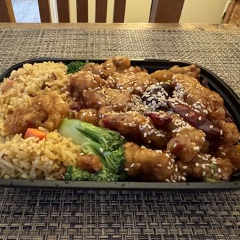 Double Dragon - Sesame chicken - Chinese Near Me - Louisville, Kentucky