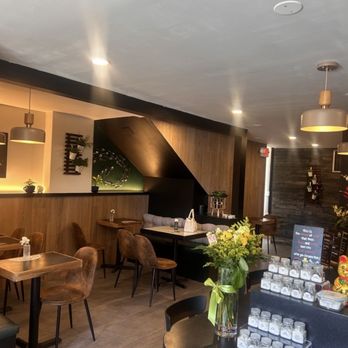 Rise Cafe - Coffee & Tea Near Me - Honolulu, Hawaii