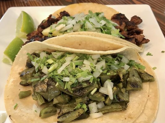 Taqueria Mercadito by null