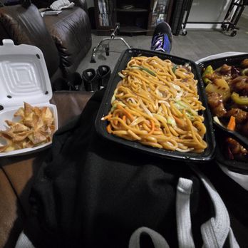 Asia Bites - Chow mein general chicken and ragoons - Chinese Near Me - Las Vegas, Nevada