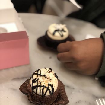 Georgetown Cupcake - Cupcakes Near Me - Washington, DC, District of Columbia Georgetown Cupcake - Cupcakes Near Me - Washington, DC, District of Columbia