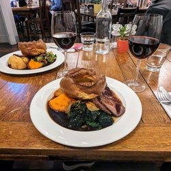 The Queen's Arms - Sunday roast