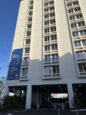 Custom Hotel by null