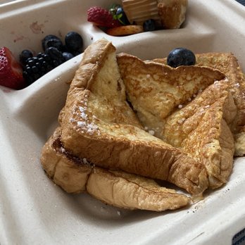 Black Dolphin Inn - Breakfast - Bed & Breakfast Near Me - New Smyrna Beach, Florida Black Dolphin Inn - Breakfast - Bed & Breakfast Near Me - New Smyrna Beach, Florida