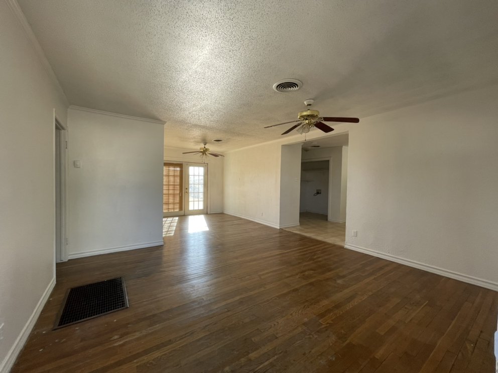 Slide of Shorty's Construction