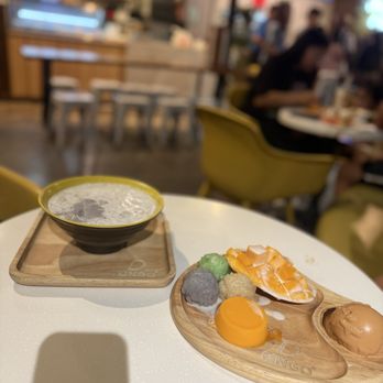 MNGO cafe - Mango sticky rice and Taro Sago - Desserts Near Me - San Diego, California MNGO cafe - Mango sticky rice and Taro Sago - Desserts Near Me - San Diego, California
