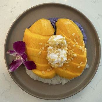 Chaba Cafe - Mango sticky rice - Thai Near Me - Brookline, Massachusetts