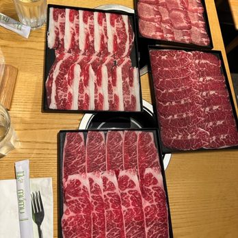 Mumu Hot Pot - 7 oz. Beef Tongue, 7 oz. Premium Black Angus Beef, wagyu - Hot Pot Near Me - Pleasanton, California