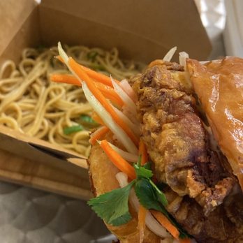 Southside Station - Fried Chicken Sandwich and Garlic Noodle - Sandwiches Near Me - Berkeley, California Southside Station - Fried Chicken Sandwich and Garlic Noodle - Sandwiches Near Me - Berkeley, California