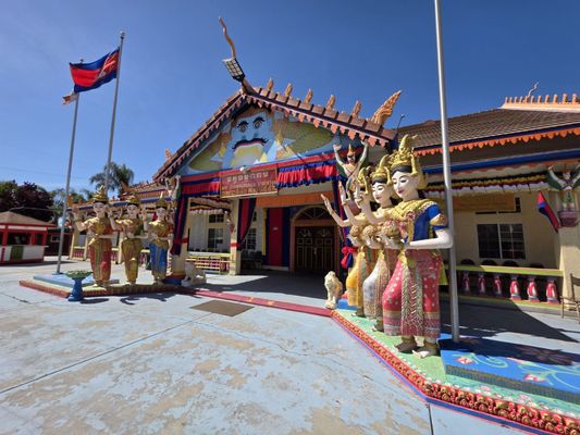 Wat Dhammararam Buddhist Temple by null