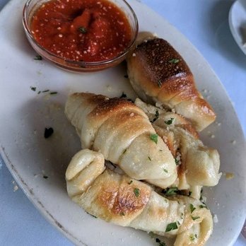Valley Forge Trattoria & Lounge - Garlic Knots - Mediterranean Near Me - Phoenixville, Pennsylvania