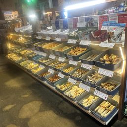 Large selection for dog chews. Many choices the other pet stores do not offer. So clean and organized Large selection for dog chews. Many choices the other pet stores do not offer. So clean and organized