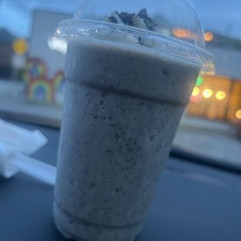 Korny Vibes - Cookies and Cream Milkshake (Oatmilk) - Vegan Near Me - Houston, Texas Korny Vibes - Cookies and Cream Milkshake (Oatmilk) - Vegan Near Me - Houston, Texas