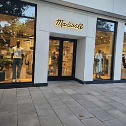 The Shops at Sportsmen’s Lodge - Madewell store