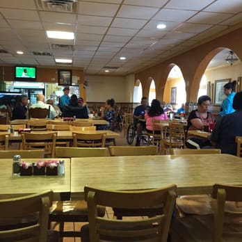 Linda's Restaurant - New American Near Me - Corpus Christi, Texas
