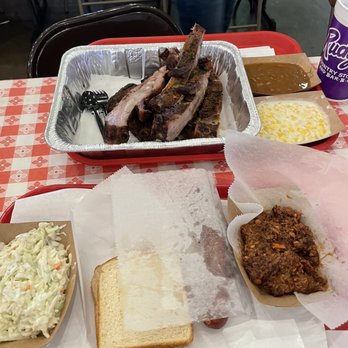 Rudy's - Pulled brisket with a sausage link and coleslaw. Buddy had ribs, cream corn and baked beans. - Barbeque Near Me - San Antonio, Texas