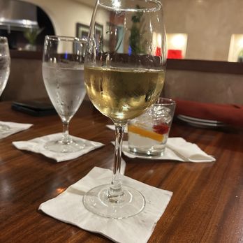 Island Way Grill - California Chardonnay - Sushi Bars Near Me - Clearwater, Florida Island Way Grill - California Chardonnay - Sushi Bars Near Me - Clearwater, Florida