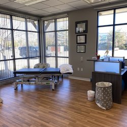 Healing Hands Physical Therapy and Bodywork - Treatment space