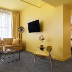 Angad Arts Hotel St. Louis, Tapestry Collection by Hilton - Guest room