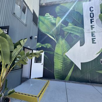 Proyecto Diaz Coffee - Exterior - Entrance - Coffee & Tea Near Me - Oakland, California