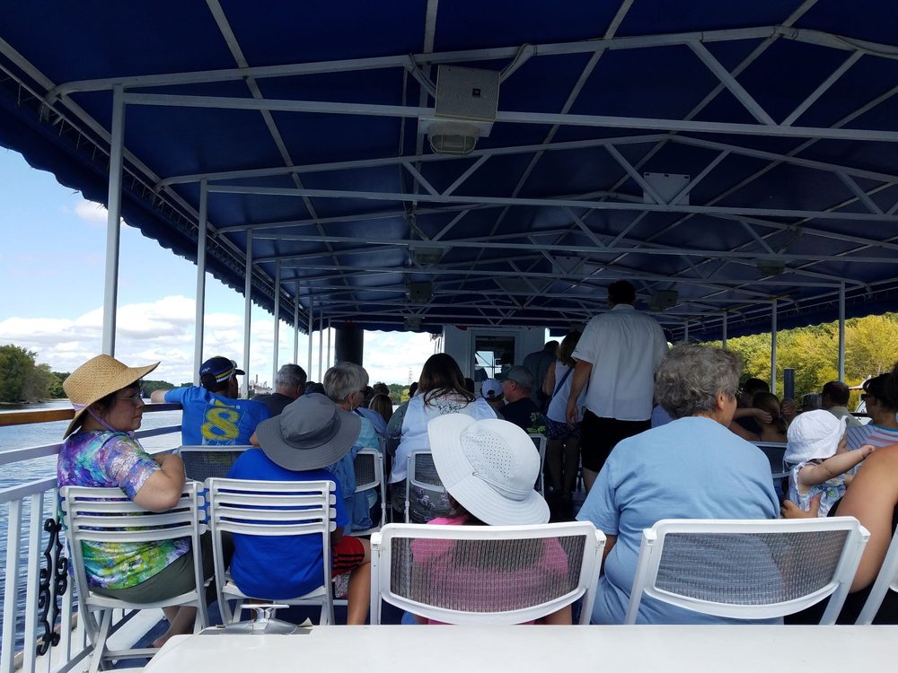 LA CROSSE QUEEN CRUISES 48 Photos & 21 Reviews 405 Veterans