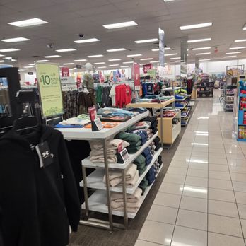 Kohl's - Inside the store - Department Stores Near Me - SIMI VALLEY, California Kohl's - Inside the store - Department Stores Near Me - SIMI VALLEY, California
