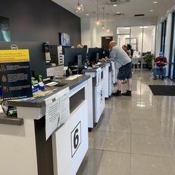 Boniface Hiers Kia - Front desk