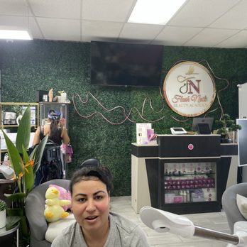 Flash Nails Beauty - Nail Salons Near Me - Tampa, Florida