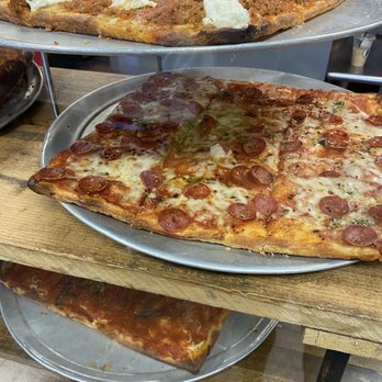 Gianni's Pizzeria - Pizza Near Me - Colts Neck, New Jersey Gianni's Pizzeria - Pizza Near Me - Colts Neck, New Jersey