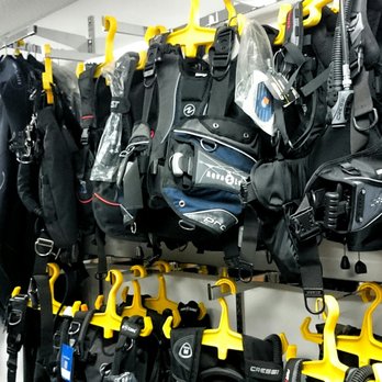 My Dive Center - Buoyancy controlled diving vests - Scuba Diving Near Me - Markham, Ontario