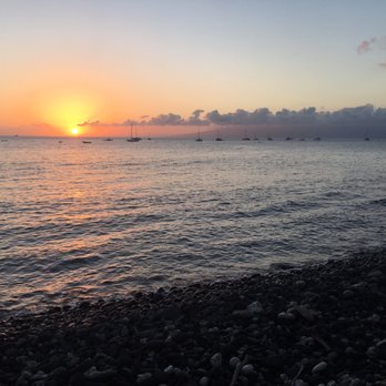 Honu Oceanside - Sunset from the Konu restaurant - Seafood Near Me - Lahaina, Hawaii