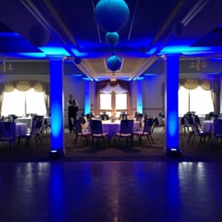Go Sound Systems - Royal floor gives warmth to the ballroom!