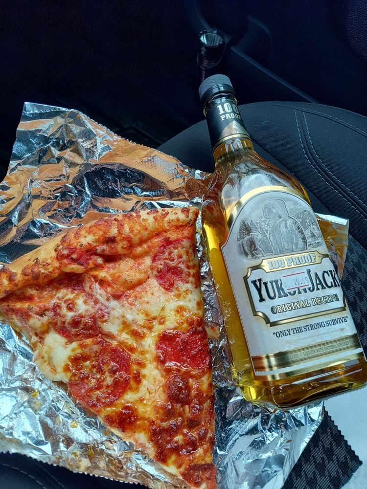 Lewis Pizza and Liquor Logo