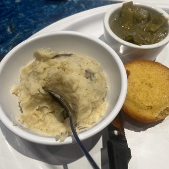 Corner Pub Downtown - Mashed potatoes and green beans. - Sports Bars Near Me - Nashville, Tennessee