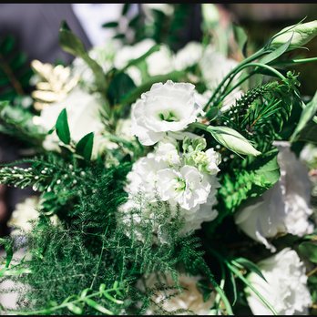 Gold Finch Florals - pc: Burnt Exposure Photography close up of bridal bouquet - Floral Designers Near Me - Laguna Beach, California