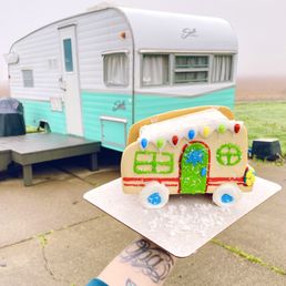 made a little gingerbread trailer to match our trailer!