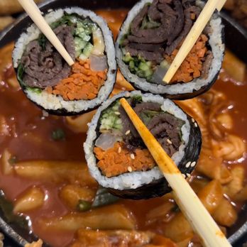 Jaws Topokki - Bulgogi Gimbap @lindaeatstagram - Korean Near Me - Los Angeles, California