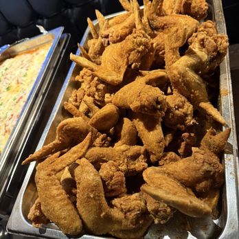 The Pub At 333 - Chicken wings - Pizza Near Me - Oakmont, Pennsylvania The Pub At 333 - Chicken wings - Pizza Near Me - Oakmont, Pennsylvania