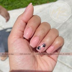 Mia Nails and Spa - Escape to Elegance to Relax and Unwind with Expert Nail Technicians at Affordable Prices!