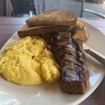 Polo’s Corner - Steak and eggs - New American Near Me - Livermore, California Polo’s Corner - Steak and eggs - New American Near Me - Livermore, California