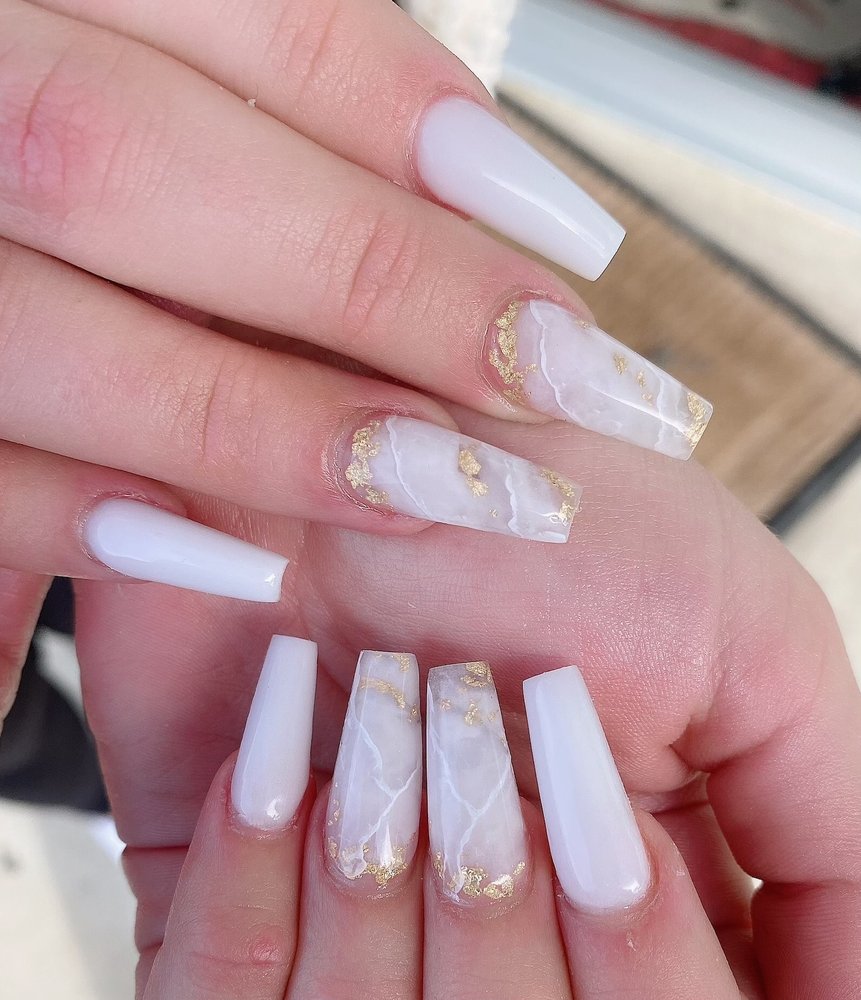 DIAMOND NAILS&SPA Updated September 2024 23 Photos & 18 Reviews