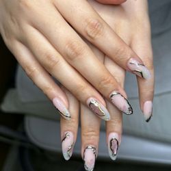 Golden Salon & Spa