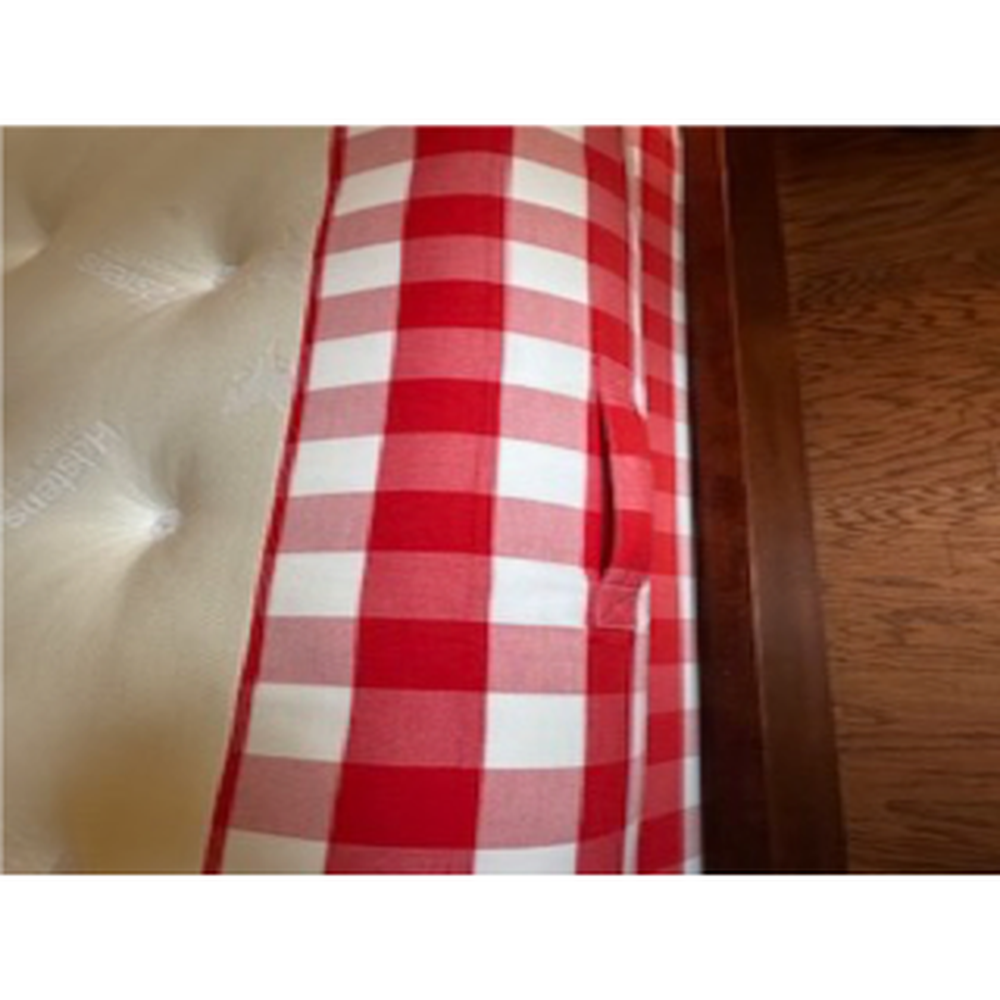 Hästens Soho Store - sagging hastens bed - Mattresses Near Me - New York, New York Hästens Soho Store - sagging hastens bed - Mattresses Near Me - New York, New York