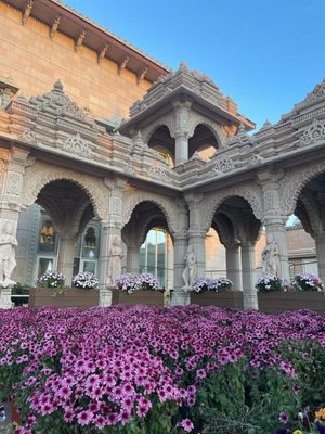 BAPS Shri Swaminarayan Mandir, Edison by null