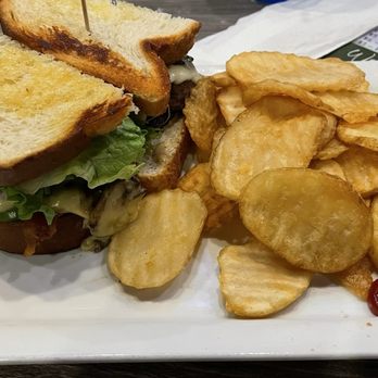 Dunwellz - Build Your Own Custom Burger with House-made Chips - Burgers Near Me - Mint Hill, North Carolina